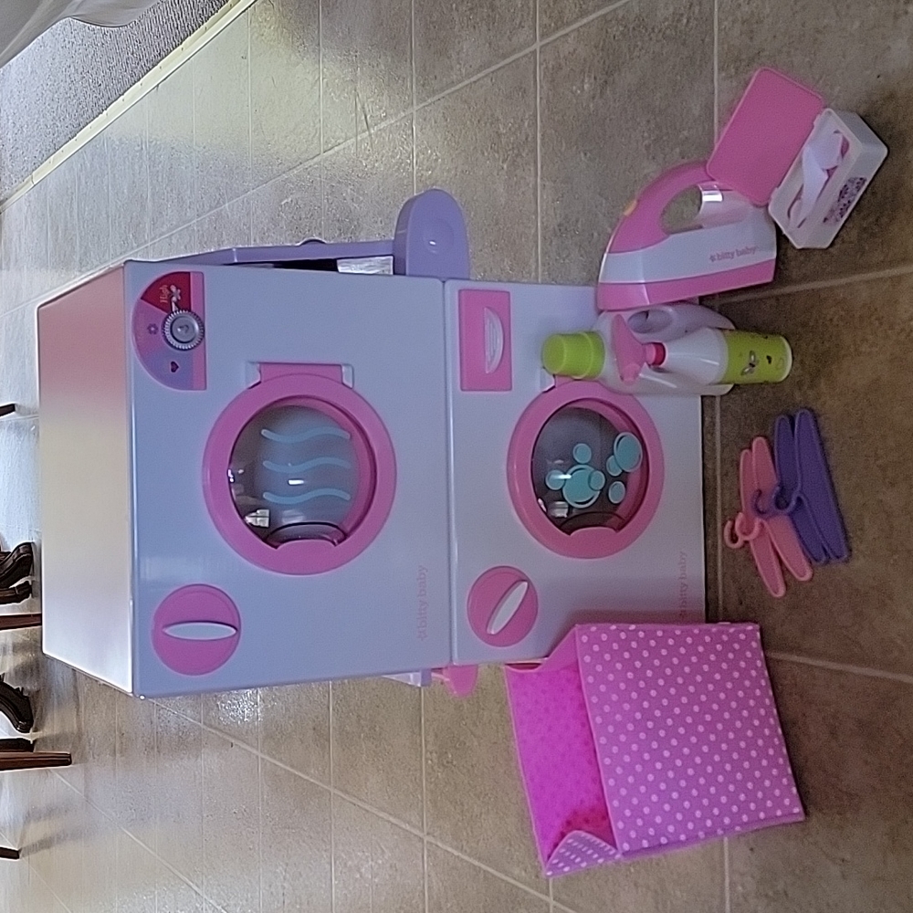 American Girl Betty's Washer & Dryer Set